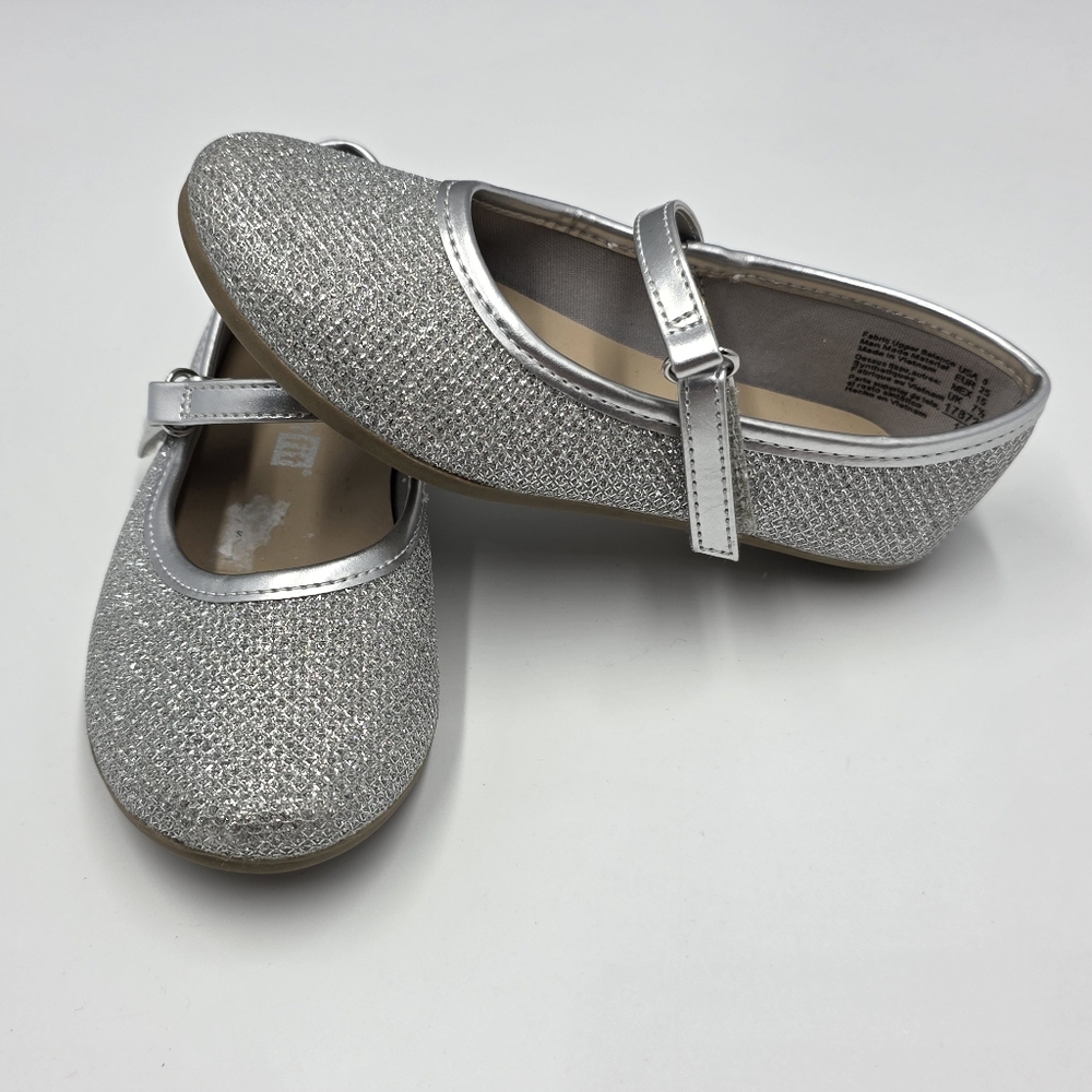 SmartFit Silver Sparkle dress shoes size 8